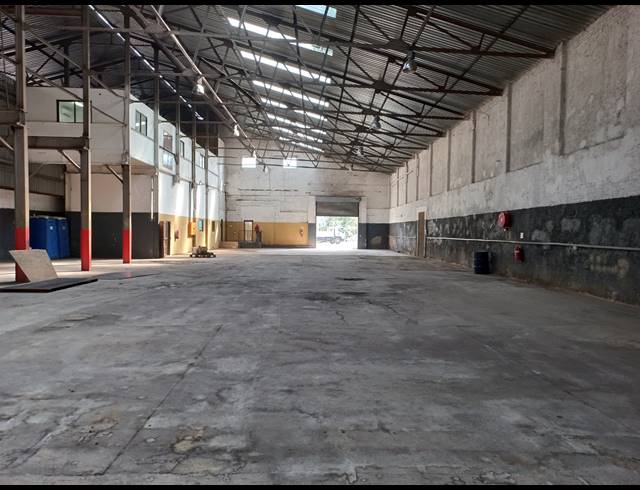 1,260M² FACTORY TO LET IN ANGELO